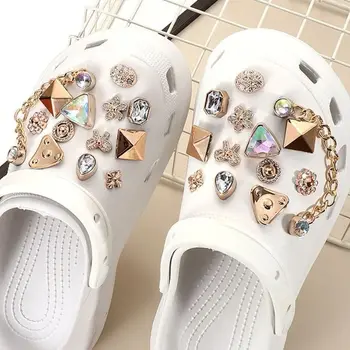 Обтегач за обувки DIY Висококачествени Цветни Декорации Подвижни Скоби За украса на обувки Обувки с дупки в метална верига от кристал