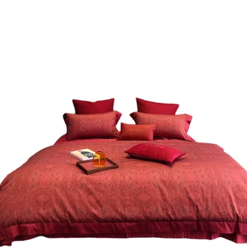 Минималистичен комплект спално бельо от щапелни памук дължина 100 см от четирите червени памучни сватбени легла
